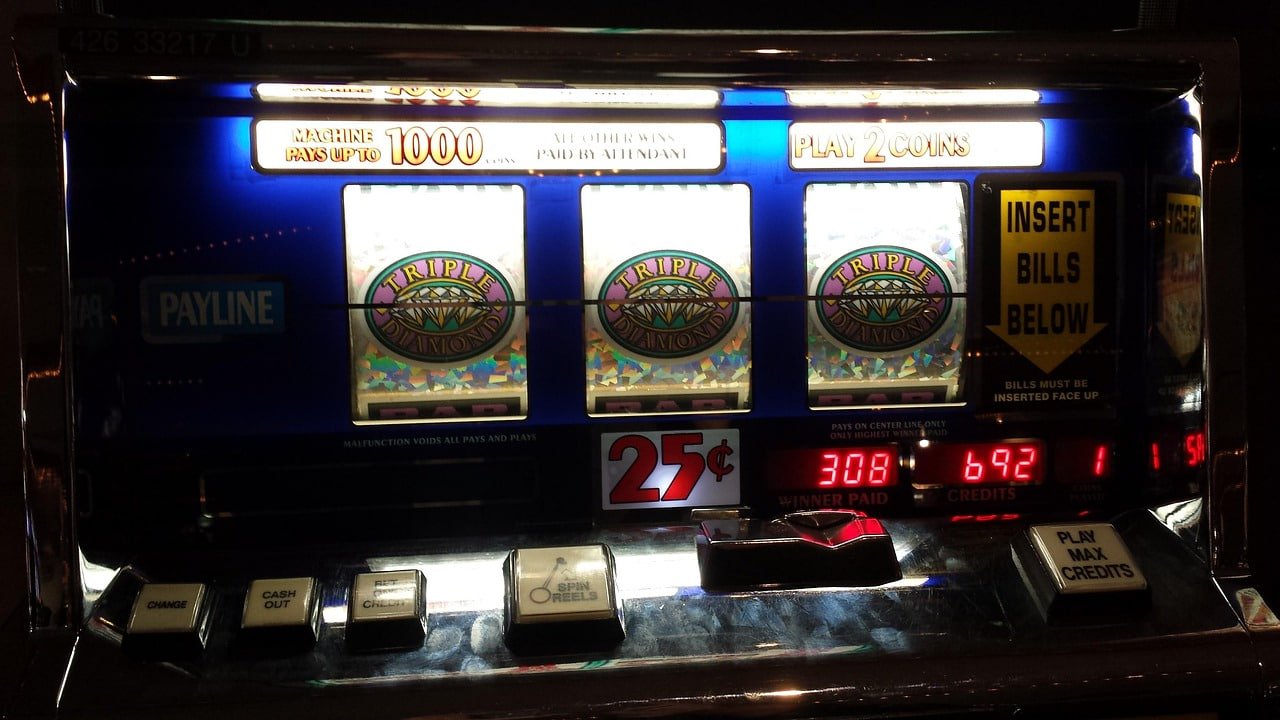 Philippines players enjoying kasino sports and casino entertainment on mobile devices
